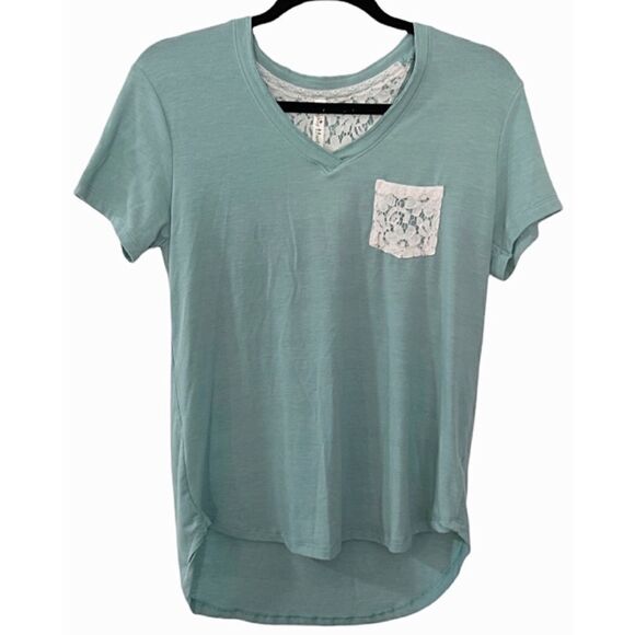 Hi-Low Tee with Lace pocket M Crushing Hearts - Picture 1 of 3